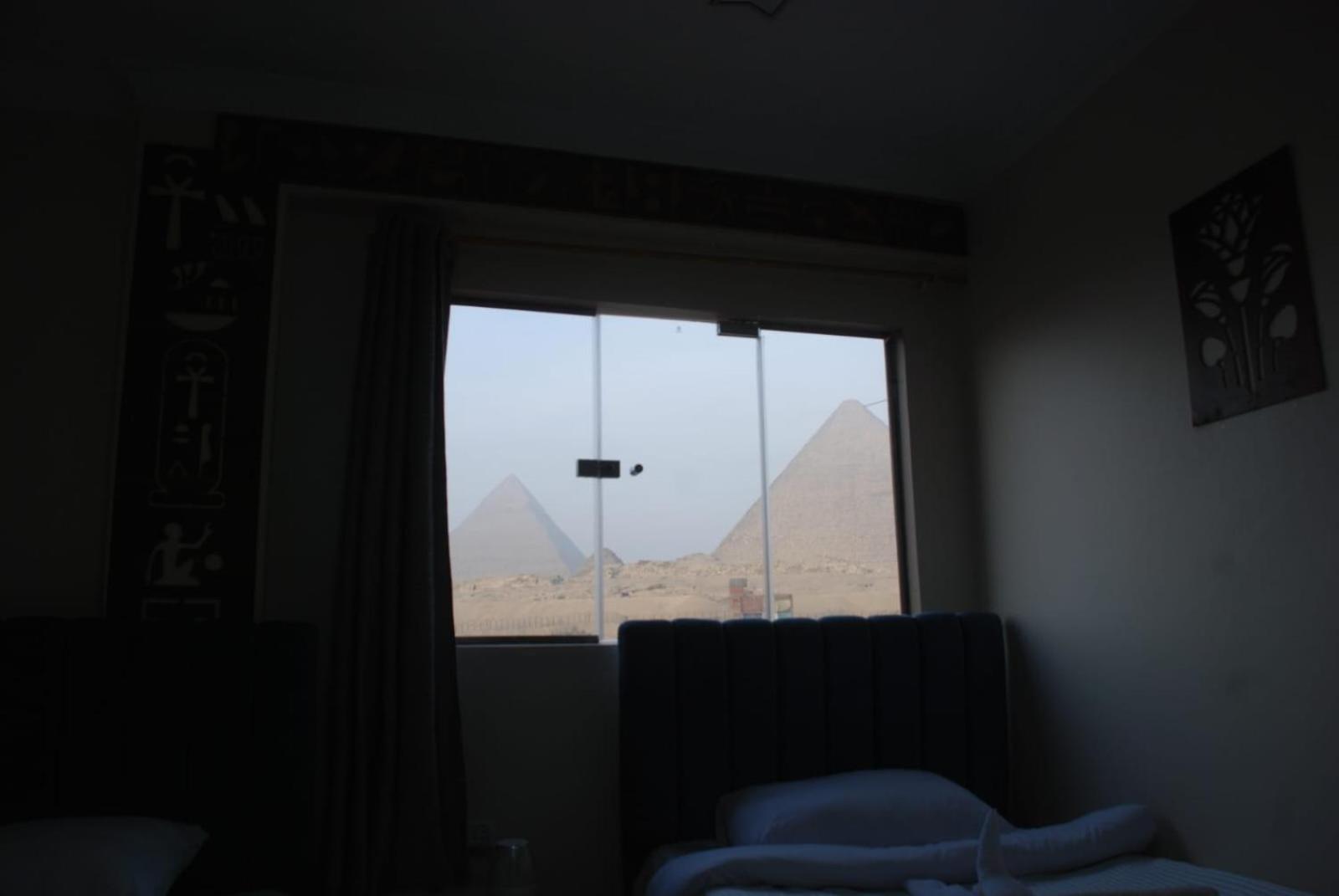 Pyramids Show Hotel Kafret el-Gabal Kültér fotó