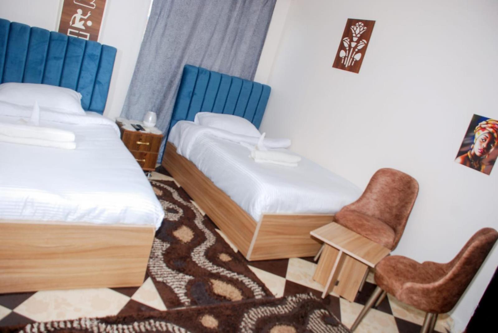 Pyramids Show Hotel Kafret el-Gabal Kültér fotó